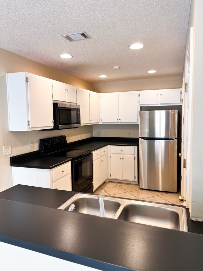 Photo - 252 Windridge Dr