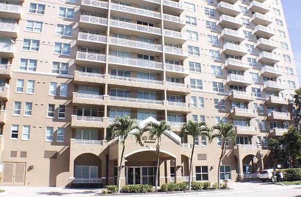 Photo - 2665 SW 37th Ave
