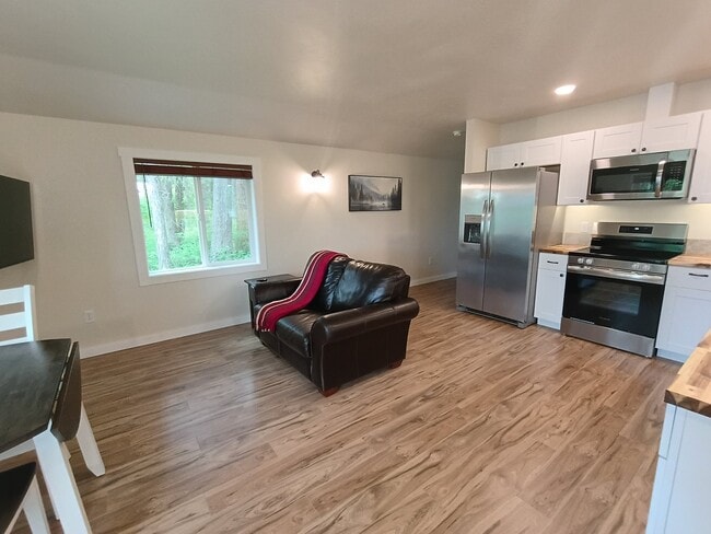 14 Wapiti Way