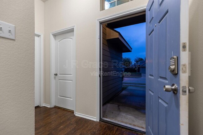 Photo - 4204 S Fork Ranch Rd