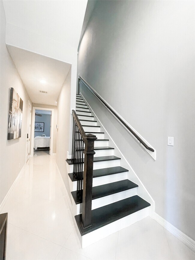 Photo - 1611 Crockett St