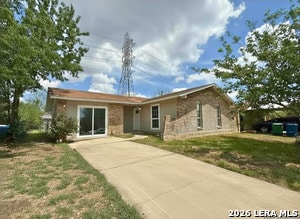Building Photo - 4911 Tennyson Dr