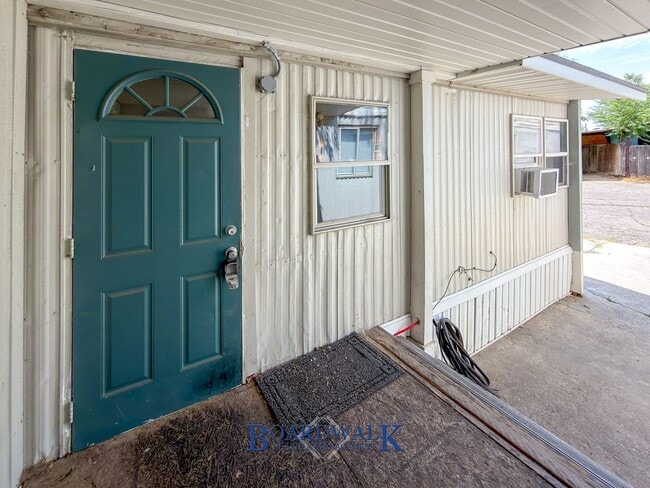 Photo - 155 W State St