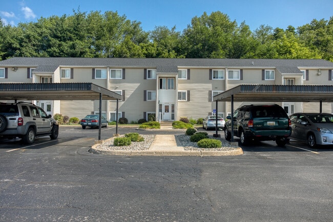 1 free carport included w/ rent!
