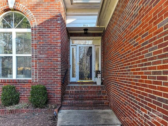 Photo - 6915 Pleasant Dr