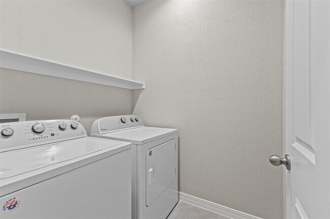 Photo - 11804 Saddle Rock Dr