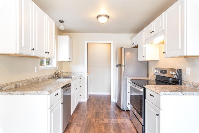 Photo - 2012 N Cambrian Ave