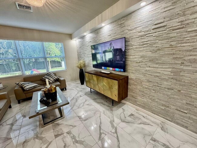 Photo - 4334 Ficus St