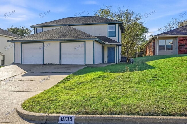 Photo - 8135 Julie Ave