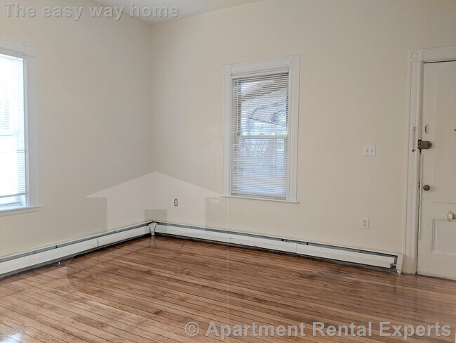 Photo - 19 Cameron Ave Unidad #Rear