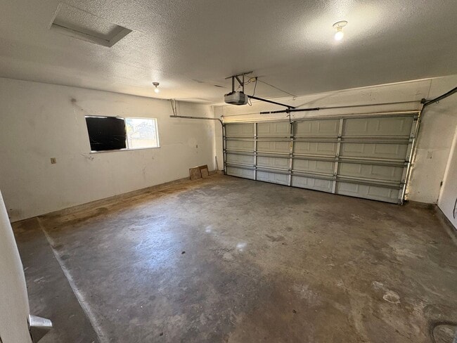 Photo - 708 S Peggy St