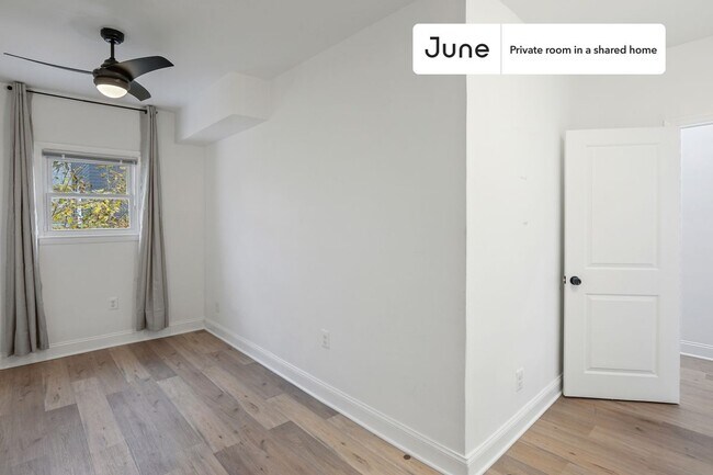 Photo - Room in Shared 5 bed/3.5 bath home Unidad B