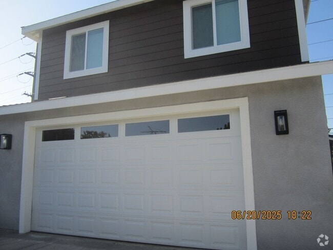 Building Photo - BRAND NEW HOME