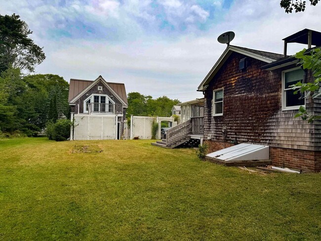 Photo - 121 Old Schoolhouse Rd