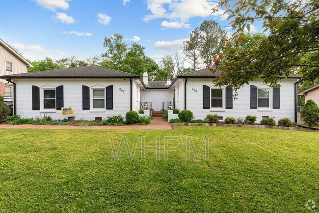 Building Photo - 258 Carriage Dr Rental