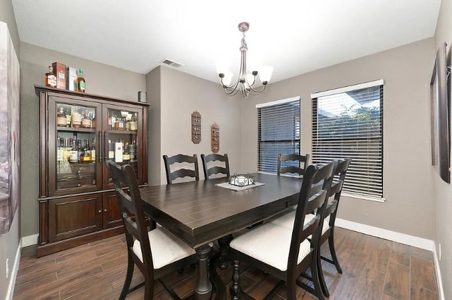 Photo - 9487 Dalton Way