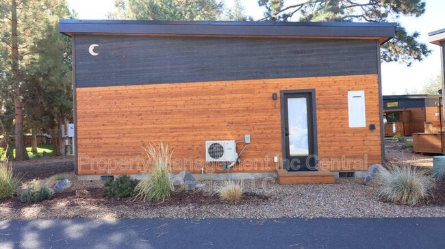 Photo - 61304 SE Wizard Ln