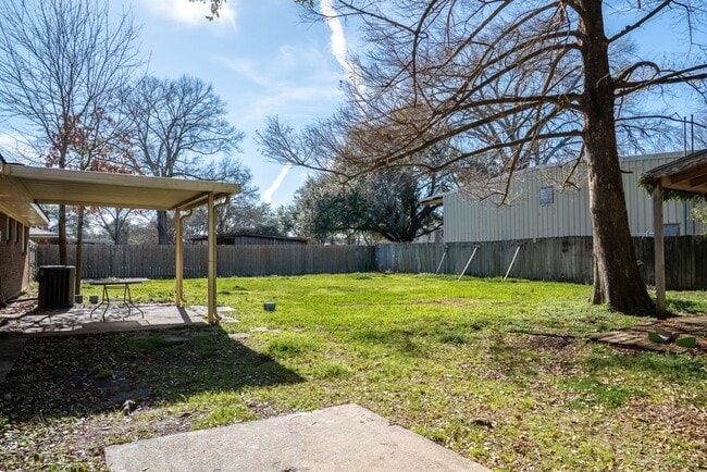 Photo - 213 Birch Dr