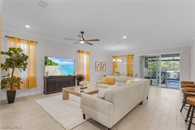 Photo - 379 Grace Bay Ln