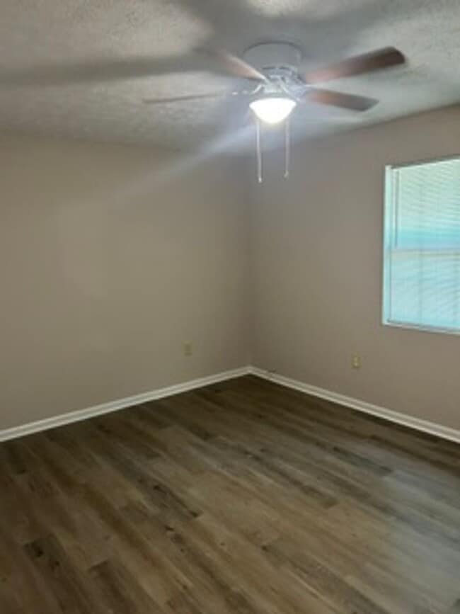 Photo - 216 Maryland Dr Unit 216 Maryland Drive, Apt. B