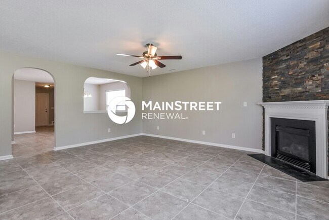 Photo - 4 Bedroom Pet-Friendly Home in Knightdale, NC with Main Street Renewal