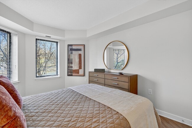 The Saratoga Apartments