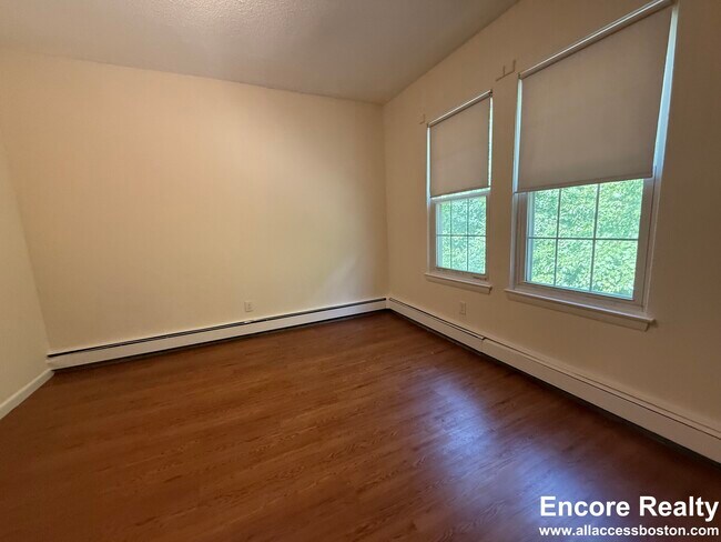 Photo - 70 S Huntington Ave Unidad 15