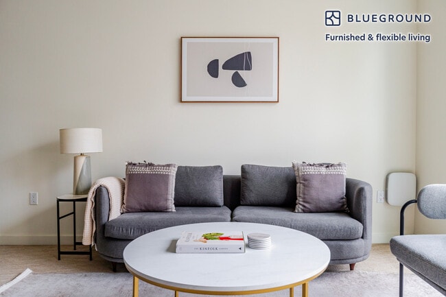 Photo - 10351 NE 10th St Unit FL6-ID973