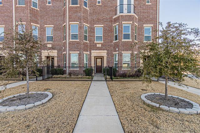 Photo - 313 N Mill St