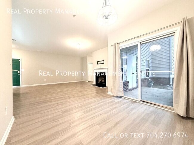 Photo - 2554 Carya Pond Ln