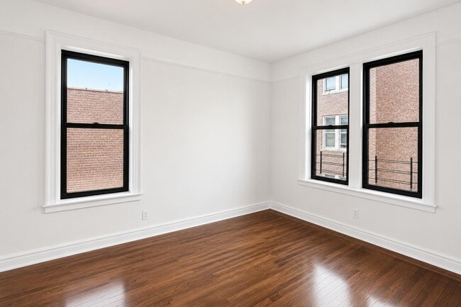 Photo - 21 Magaw Pl Unit 6E