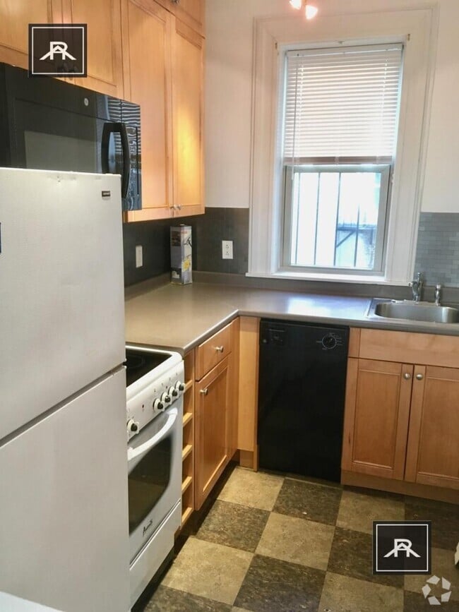 Building Photo - 1 bedroom in Brighton MA 02135 Unit 12 Rental