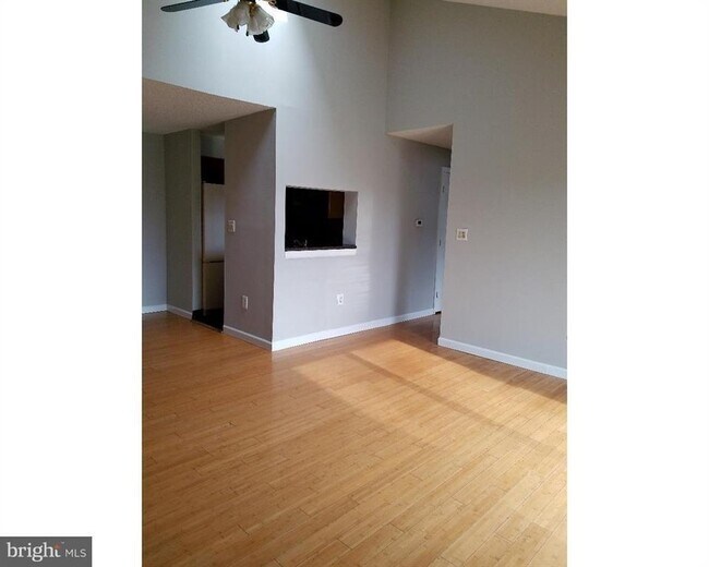 Photo - 1413 Ravens Crest Dr