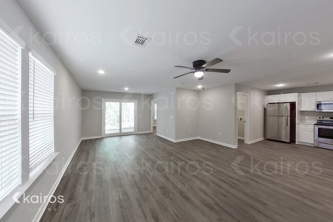 Photo - 158 Cottage Grove Rd