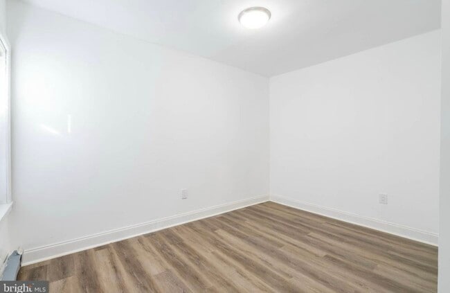Photo - 852 Perkiomen St Unit 3
