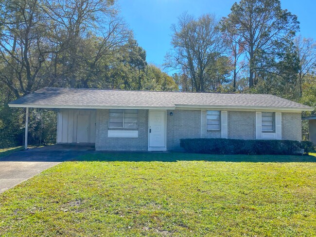 Photo - 2119 Melanie Dr House