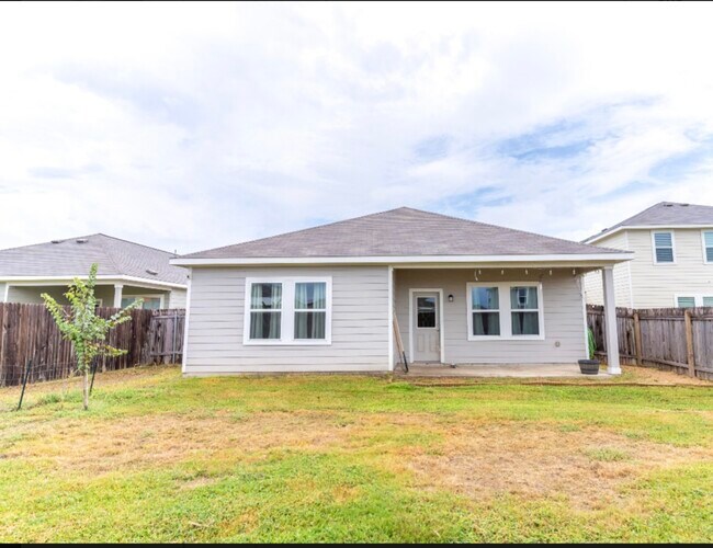 Photo - 278 Shiro Dr