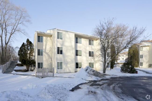 Photo - Milan Manor