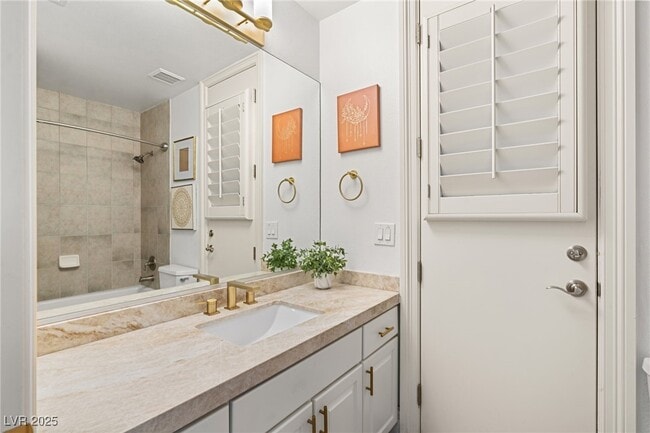 Building Photo - 2272 Coral Ridge Ave