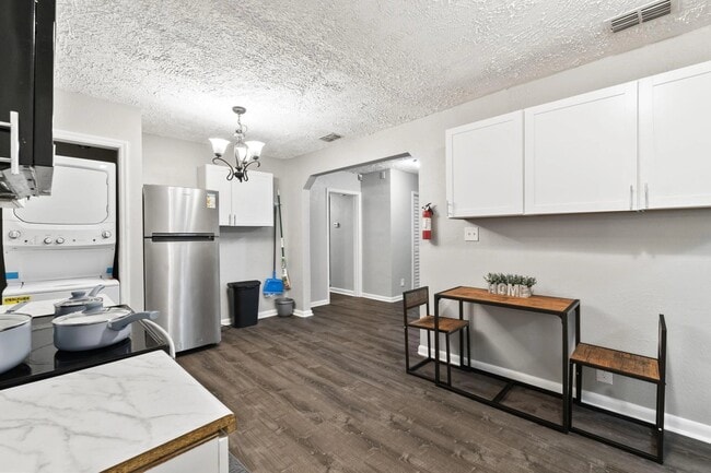 Photo - 4731 E Castlewood Dr