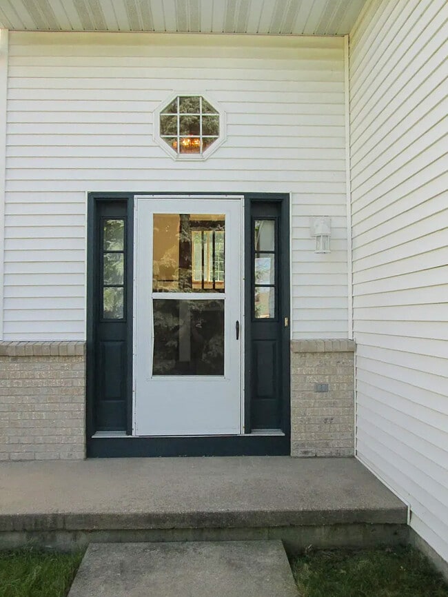 Photo - 746A Crawford Dr