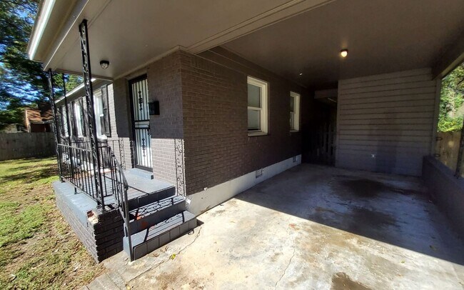 Photo - 3994 Oak Cliff Rd