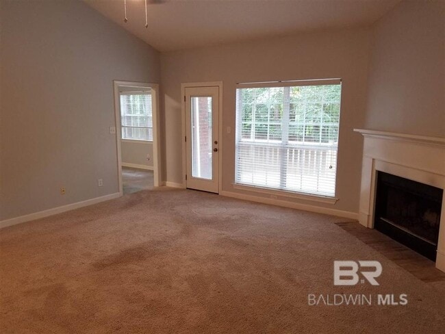 Photo - 105 Diane Cir