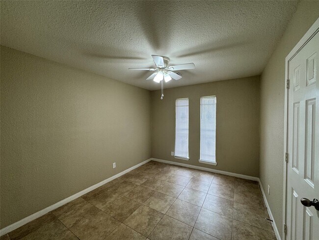 Photo - 7330 Nodding Pines Ln