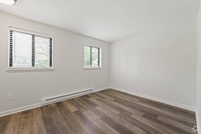 Building Photo - 255 Main St Unit C14 Rental