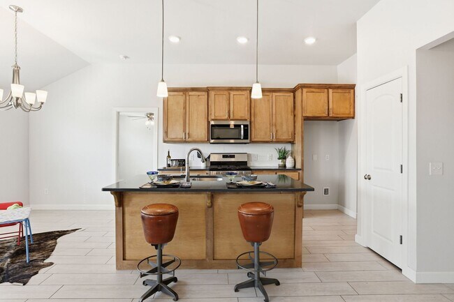 Photo - Adorable Yukon Home