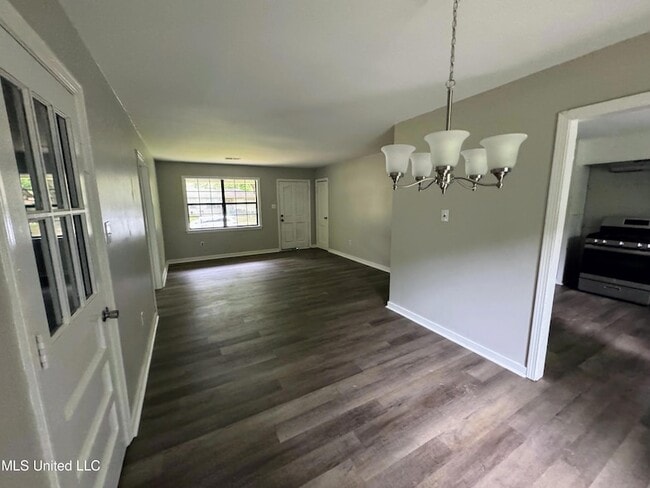 Photo - 521 N Park Ln