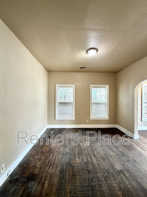 Photo - 120 N Birmingham Pl
