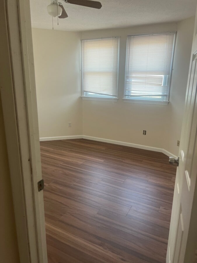 Photo - 705 Wagons Way