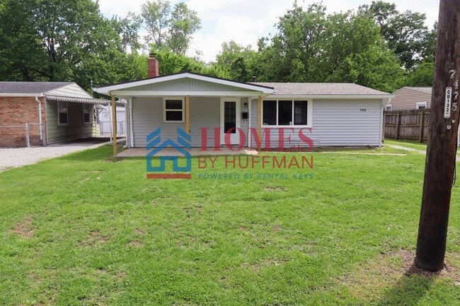 Building Photo - Three Bedroom | Detached Garage